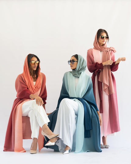 Pleated Gradient Long Shrug