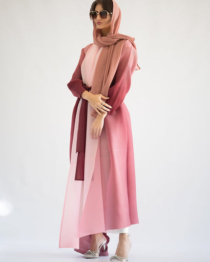 Pleated Gradient Long Shrug